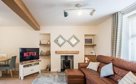 Pass The Keys Ty George - Stunning 3 Bed House In Tenby Town