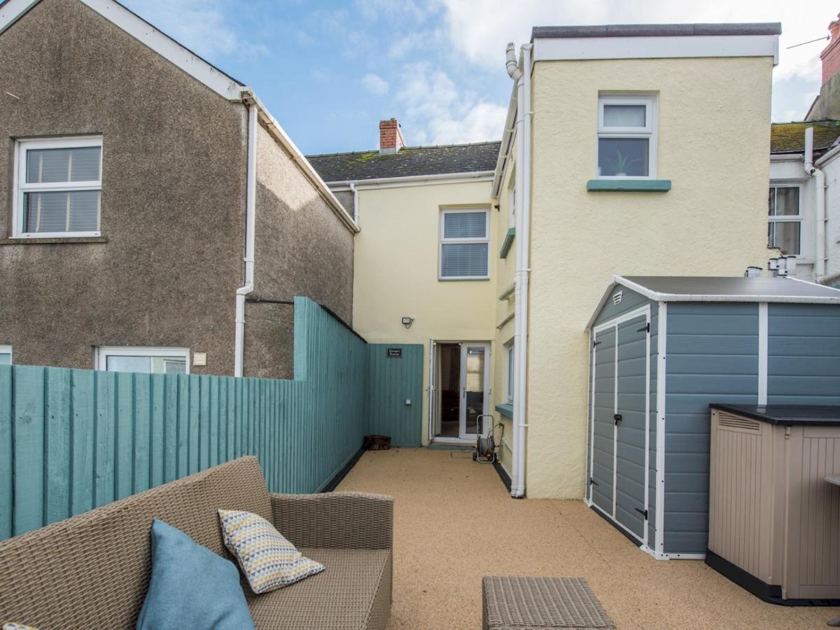 Pass The Keys Ty George - Stunning 3 Bed House In Tenby Town Villa Exterior photo